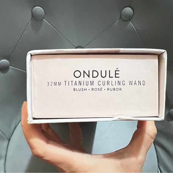 L’ANGE ONDULE Titanium Tourmaline-infused ceramic rose gold barrel curling iron - Picture 6 of 10